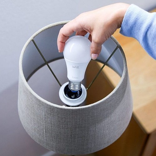 ��� ����� LED �������� ����� �� ��� ���� WIZ ���� ��� SMART BULB 11W A60 E27 2Pcs RC