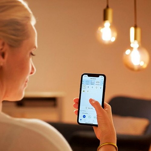 ���� ��� LED ���� ���� WIZ ���� ��� SMART BULB 25W G200