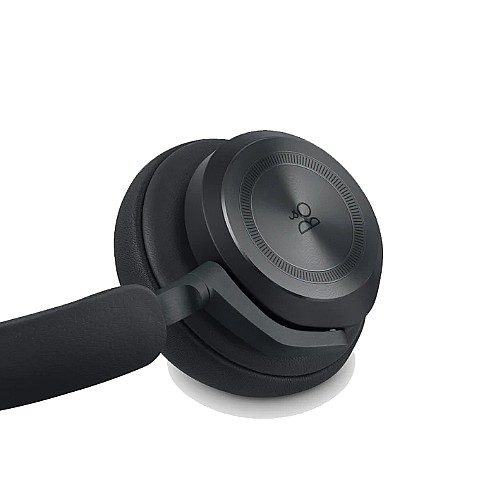 ������� OVER EAR �������� ���� Bang & Olufsen ��� ��� ������� ���  BEOPLAY HX