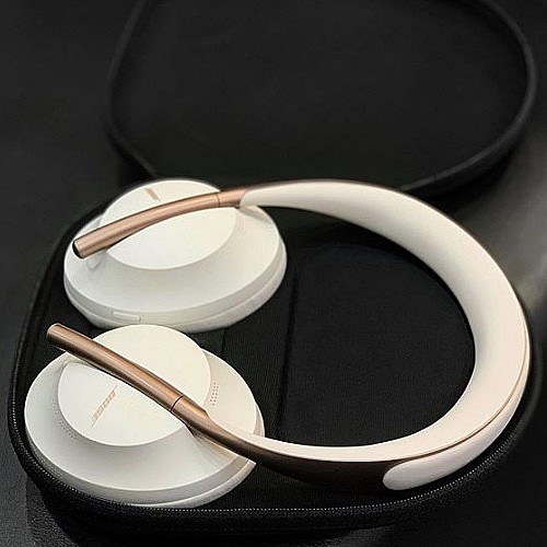������� �������� �� ���� ����� ���� BOSE ��� ��� BOSE 700 - ����� ������� ������ ���� ���-�����!