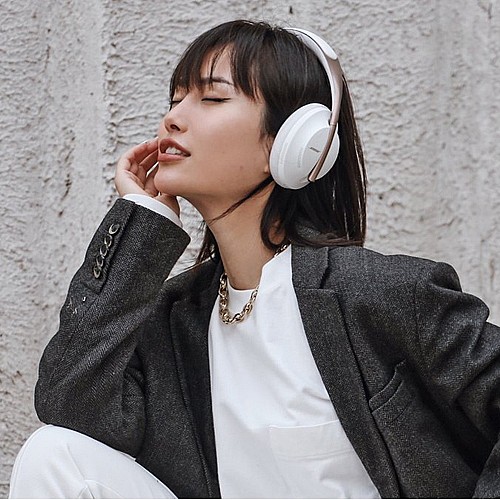 ������� �������� �� ���� ����� ���� BOSE ��� ��� BOSE 700 - ����� ������� ������ ���� ���-�����!