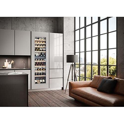 ���� ��� �������� 80 ������� ���� LIEBHERR ����� ��� EWTDF3553
