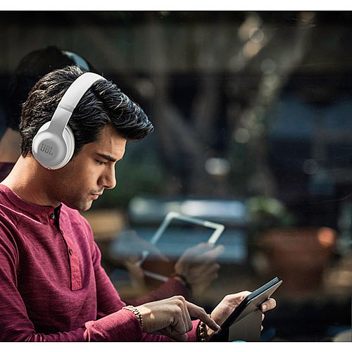 ������� ��� �������� ���� JBL ��� Everest Elite 700