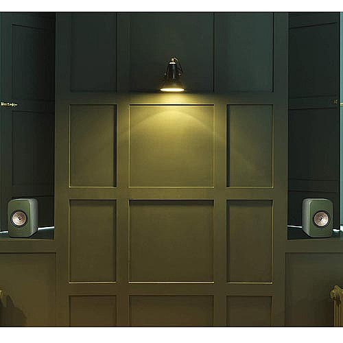 ��� ������� �������� KEF ��� LSX