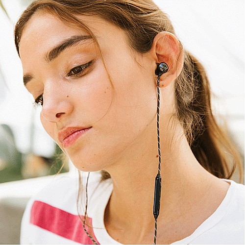 ������� IN EAR ���� HOUSE OF MARLEY ���� ��� ����� ���  NESTA
