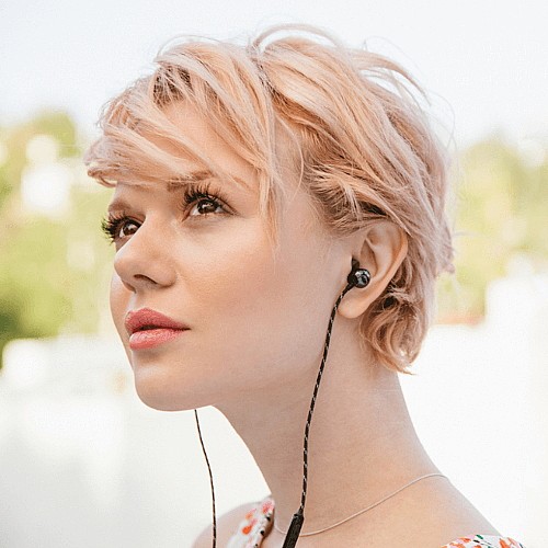 ������� IN EAR ���� HOUSE OF MARLEY ���� ��� ����� ���  NESTA