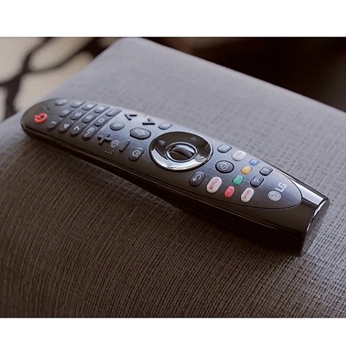 �������� ���� "77 OLED 8K ���� LG �� �� ��� OLED77ZX
