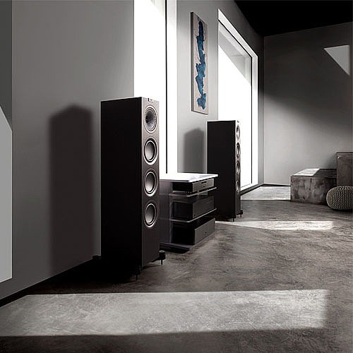 ��� ������� ������� KEF ��� Q550