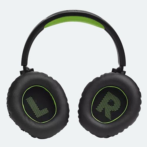������� ������� �������� ���� JBL ��� �� �� ��� QUANTUM Q360X