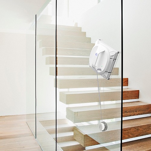 ����� ������ ������ ���� ECOVACS ��� WINBOT X