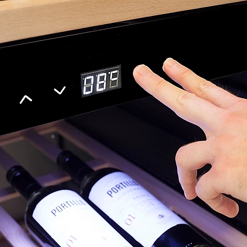 ���� ��� 180 ������� ���� CASO ���� ��� WINE COMFORT 180
