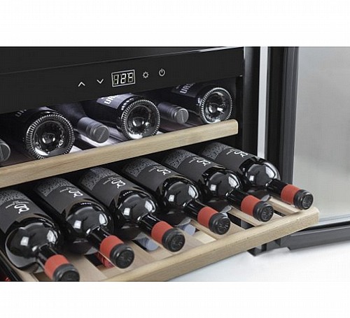 ���� ��� 18 ������� �� �������� ���� CASO ���� ��� WINESAFE 18EB