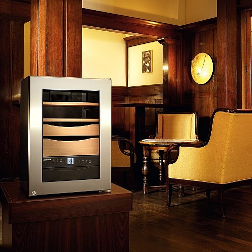 ���� ������ ������ ���� LIEBHERR ����� ��� HUMIDOR ZKES543